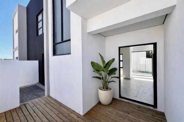 4 Bedroom Property for Sale in Sandown Western Cape